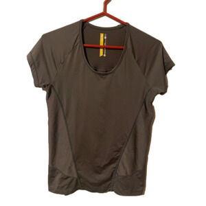 Lole dryfit t-shirt small